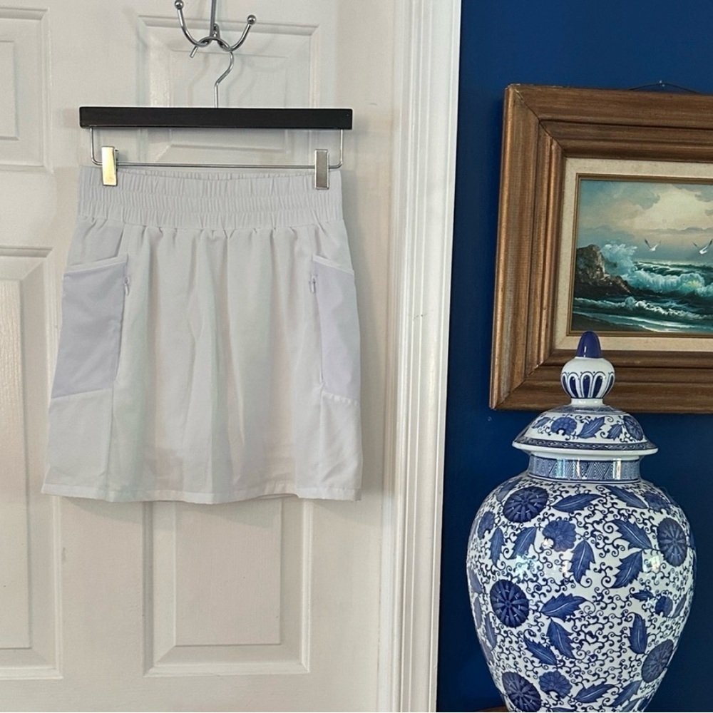 Women’s Renwick White Polyester & Spandex Golf / Tennis Skort Size Medium